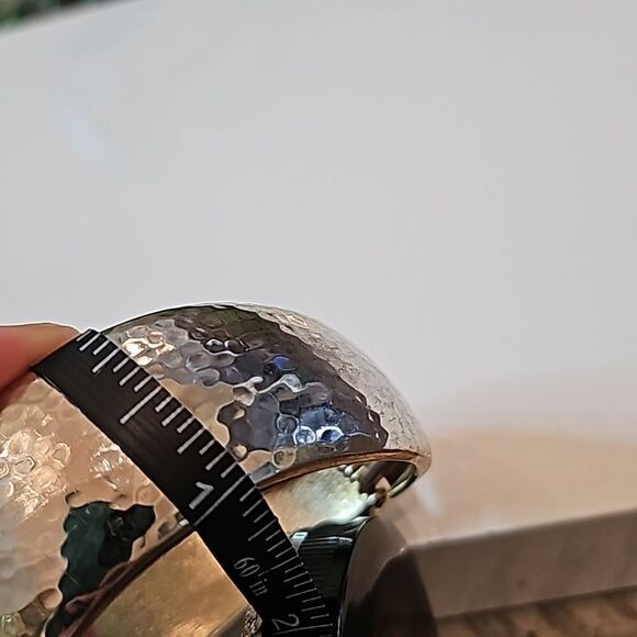 Silver gold tone textured wave design, clamper braclet - Picture 4 of 5